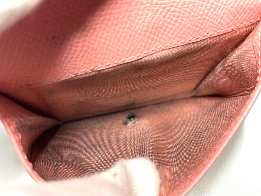 【良品】サルヴトーレフェラガモ　二つ折り財布