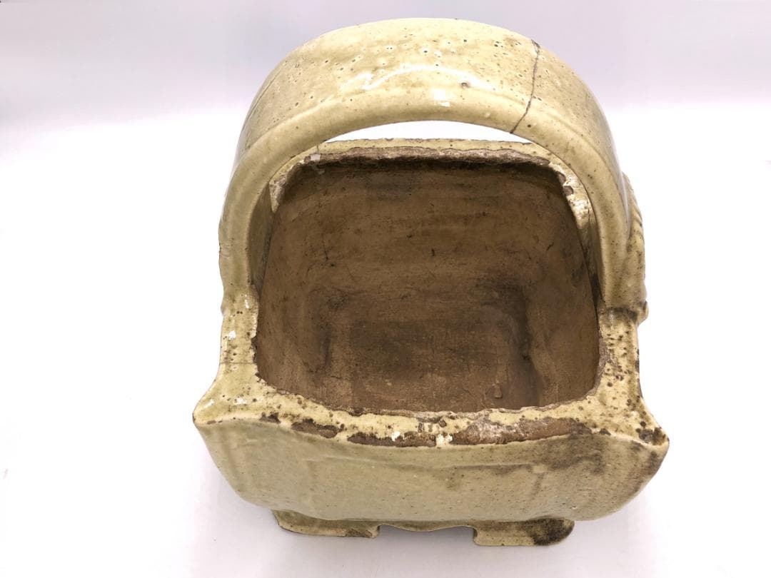 【 逆蕨手貼花文手炉 】 　ヘレニズム文化