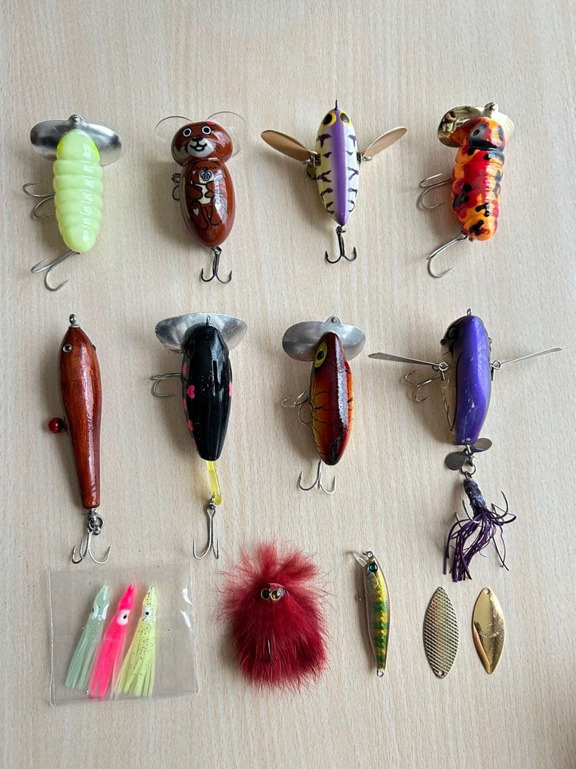 SMITH キャタピー、他ナマズ、バス、雷魚ルアー10個