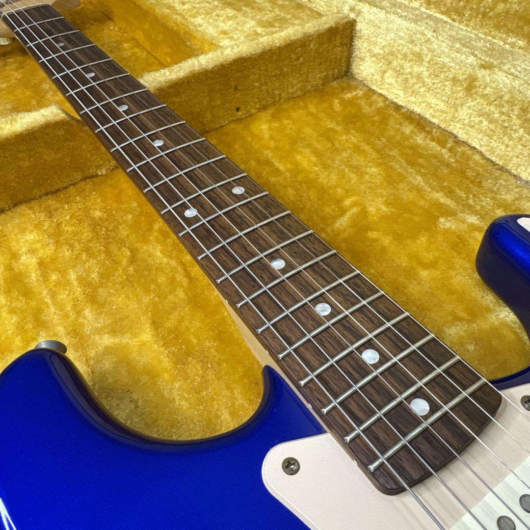 スクワイヤー　ストラトキャスター　ブルーメタリック