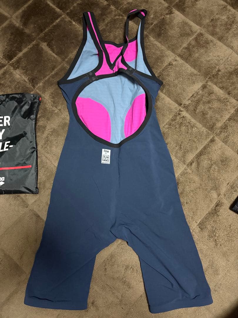 arena powerskin パワースキン　カーボン　値下げあり