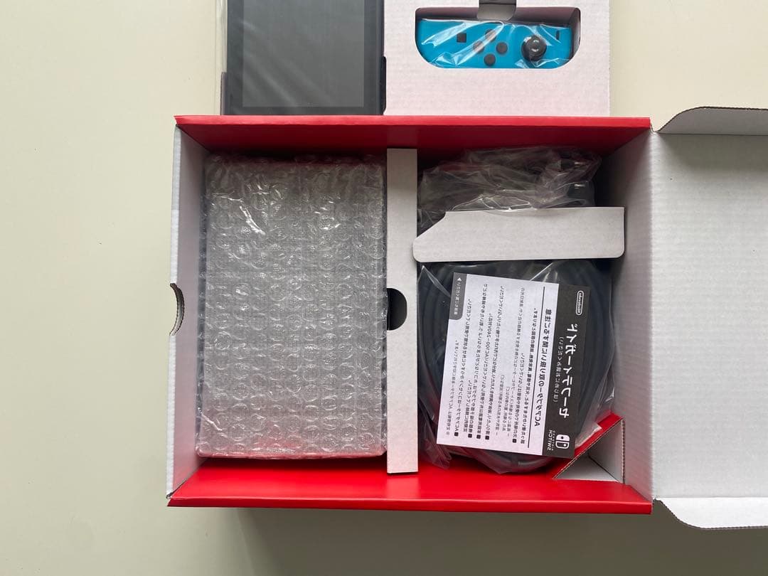 新品未使用 Nintendo Switch ネオンブルー/ネオンレッド 本体