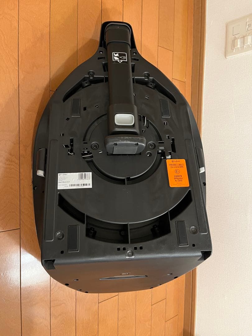 ⭐︎ぽにょ⭐︎ cybex CLOUD T i-Size＋ベースt