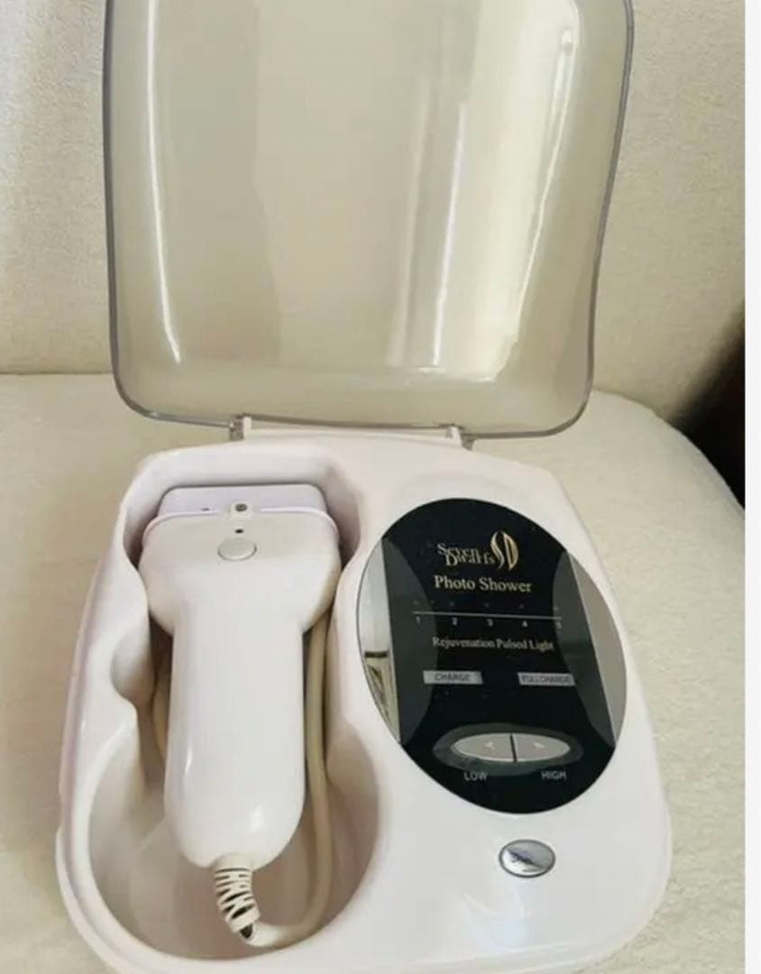 ★ラブルネッサンス★ 美顔器　フォトシャワープロ