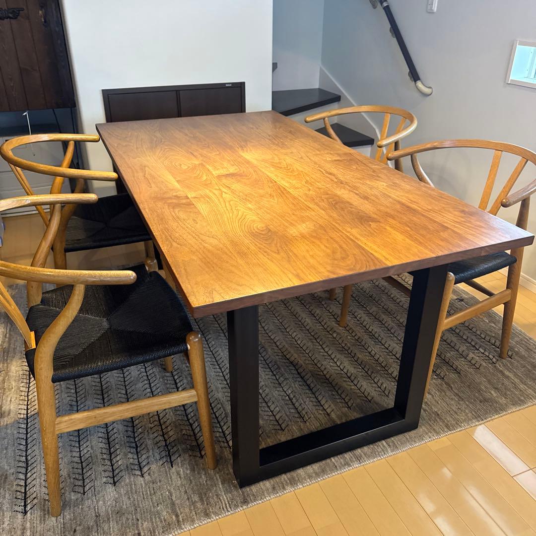 マスターウォール　ワイルドウッドダイニングテーブル1600