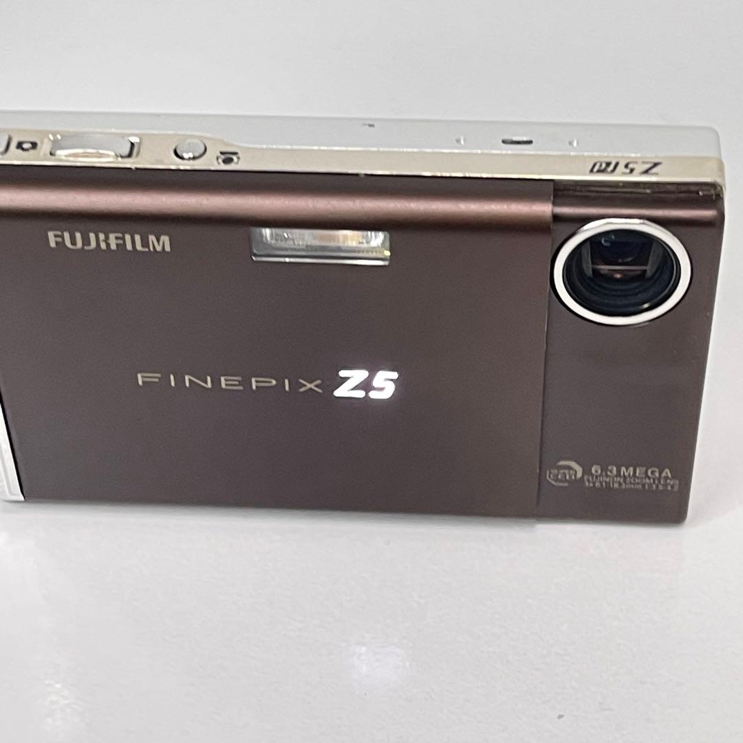 FUJIFILM FINEPIX Z5 6.3メガピクセル　コンデジ　デジカメ