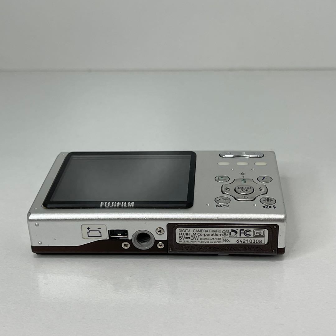 FUJIFILM FINEPIX Z5 6.3メガピクセル　コンデジ　デジカメ