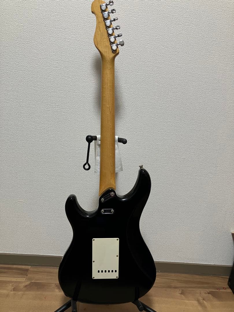 ヤマハ　（日本製）ストラトキャスタータイプ エレキギター