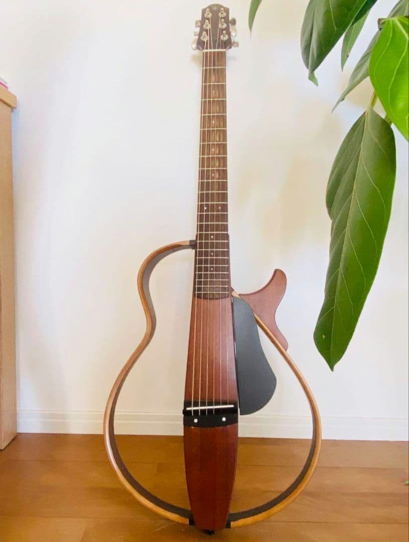 YAMAHA SLG200S サイレントギター/スチール弦モデル