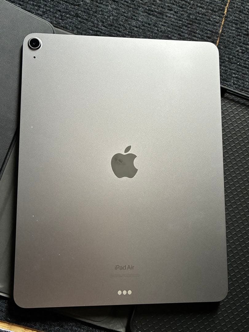 3月まで出品　新品未使用級　　iPad Air 13インチ 256GB
