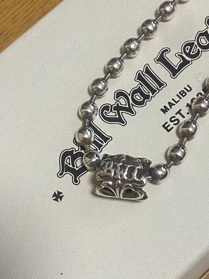 美品 ビルウォールレザー ラージボールチェーンブレスレット