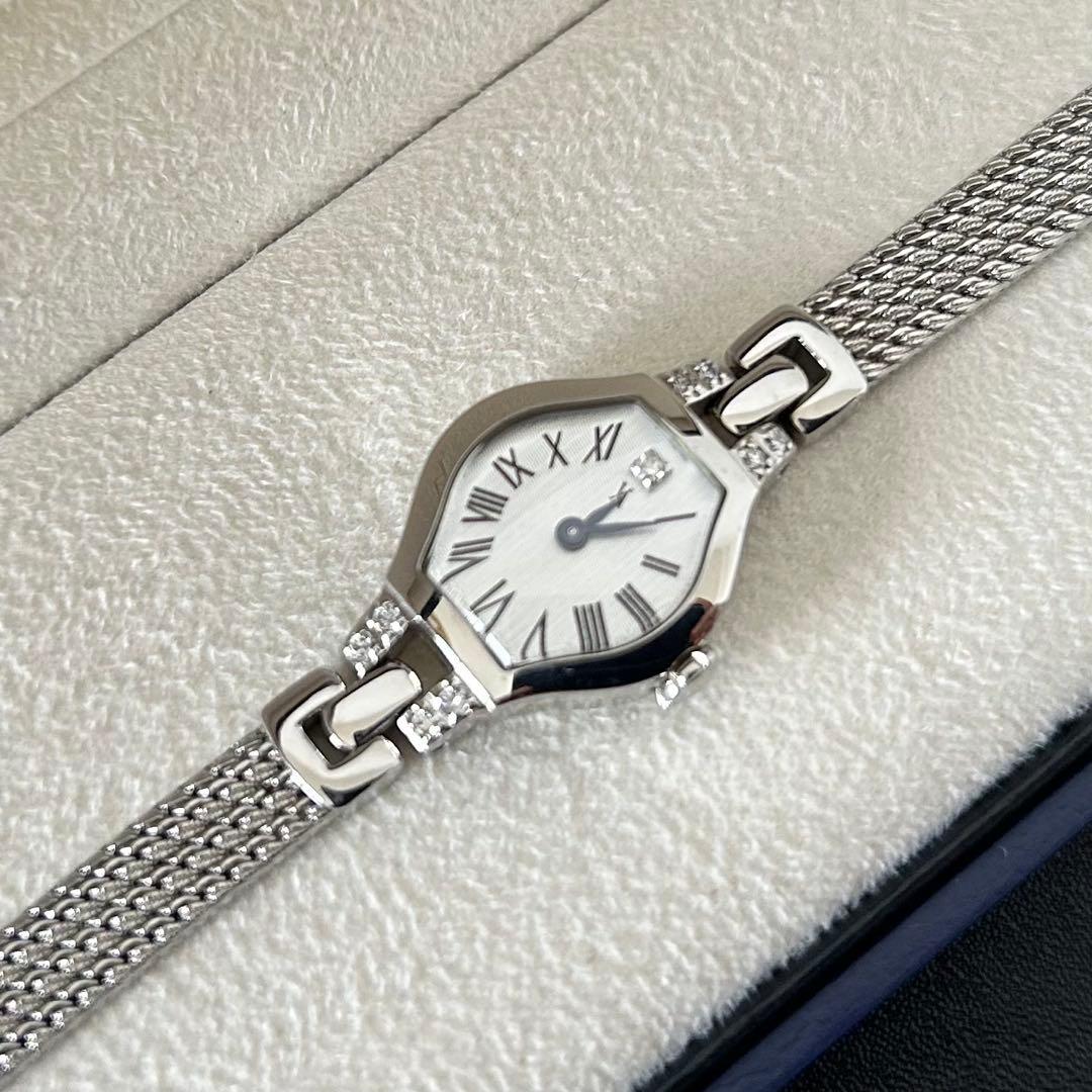 【保証書•ケース付】ヴァンドーム青山•腕時計•ダイヤモンド0.11カラット