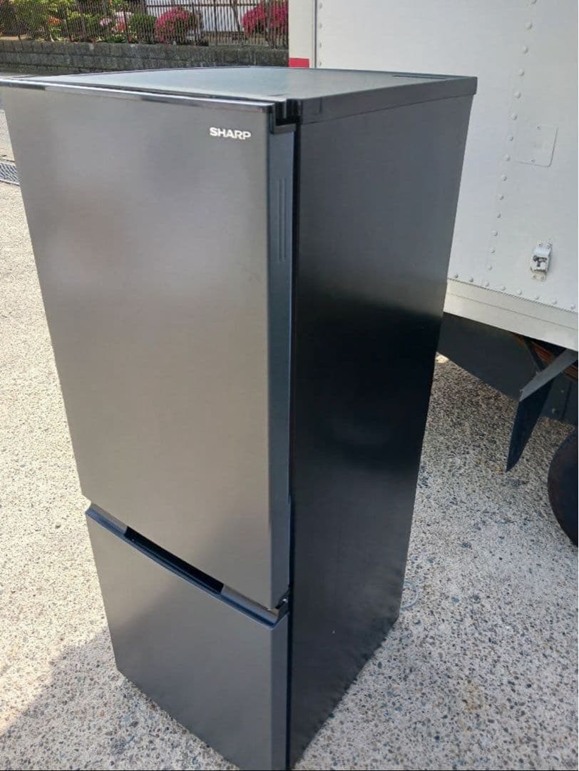 【くもり】2024年製 一人暮らし SHARP 冷蔵庫 美品
