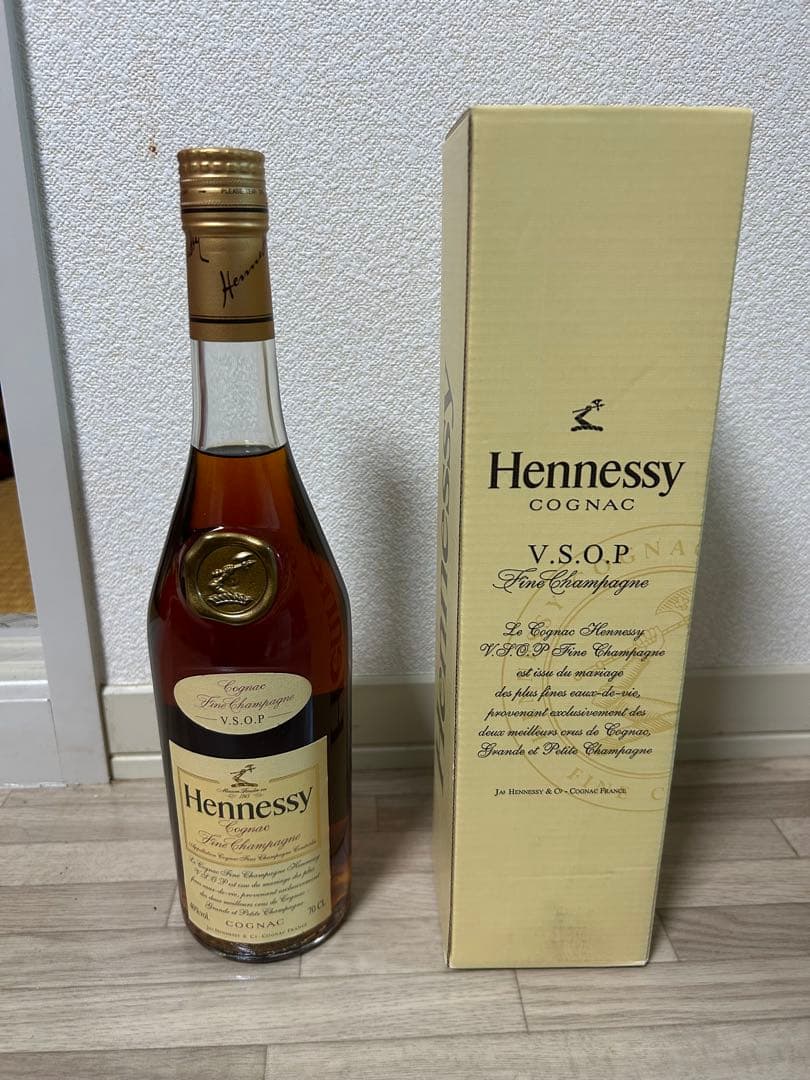 未開栓ヘネシー VSOP スリムボトル 700ml 40% Hennessy