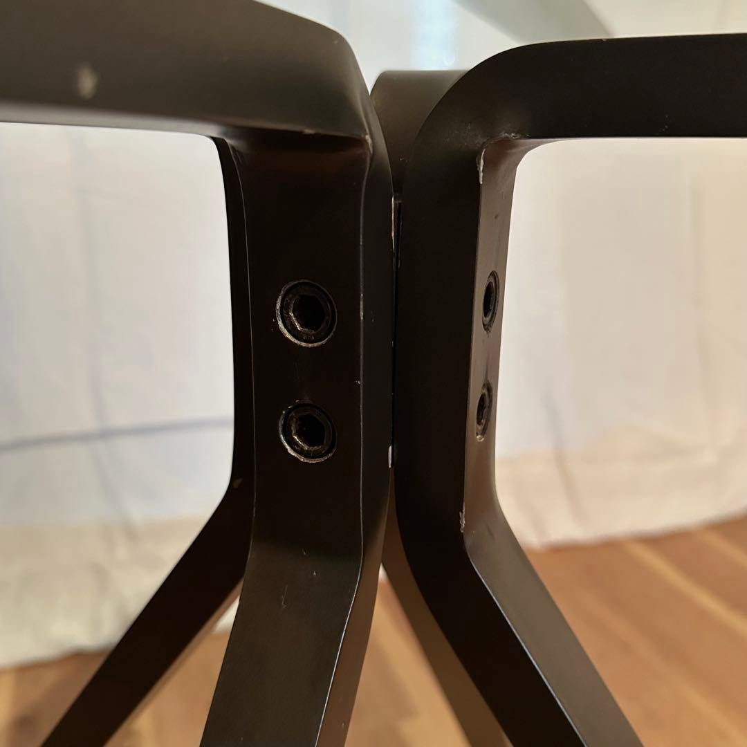 ガラステーブル 「CUGINO」 design by Enzo Mari