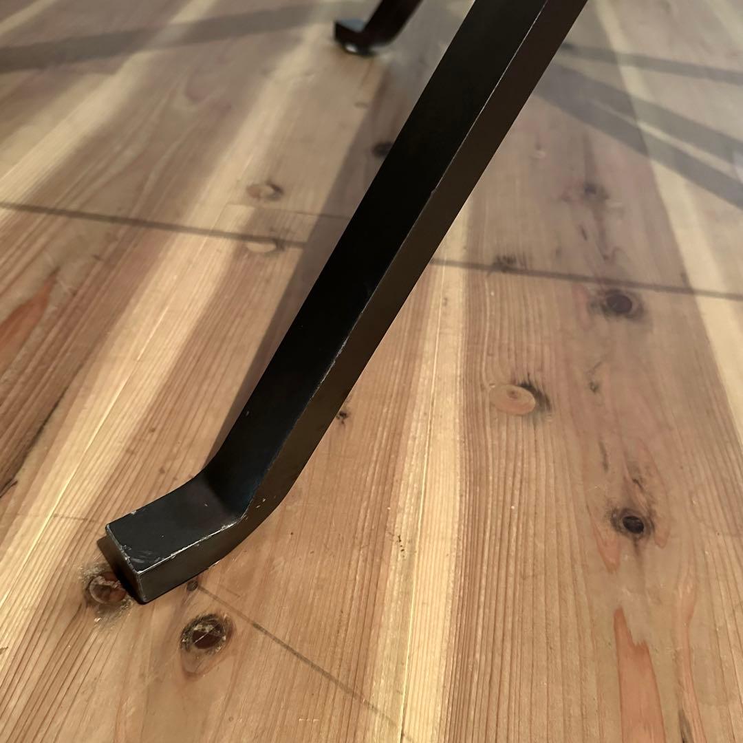 ガラステーブル 「CUGINO」 design by Enzo Mari