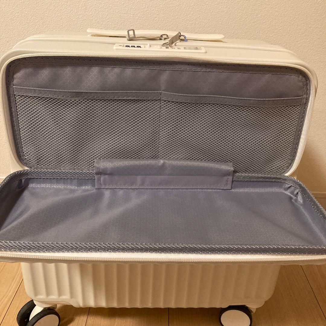 【未使用】スーツケース キャリーケース 前開き　 SSサイズ　48L