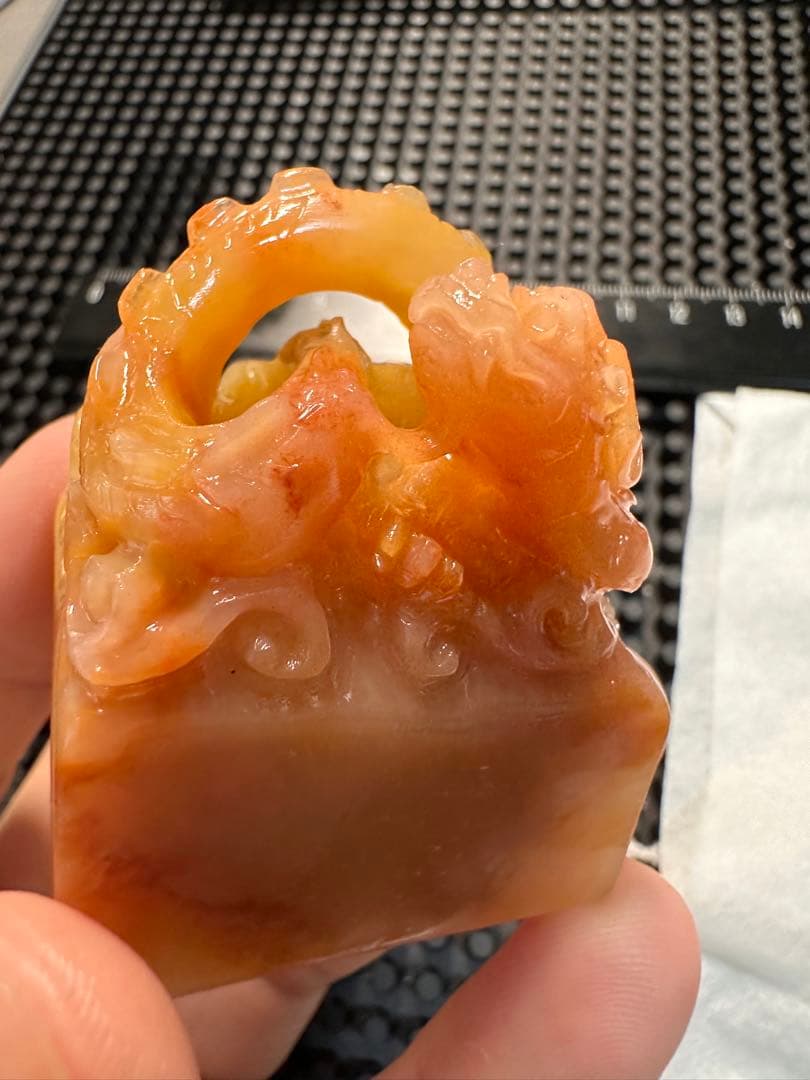 ラオス石　螭虎穿環　桃花凍　田黄　高級印材　箱付き　書道　篆刻　落款　雅号