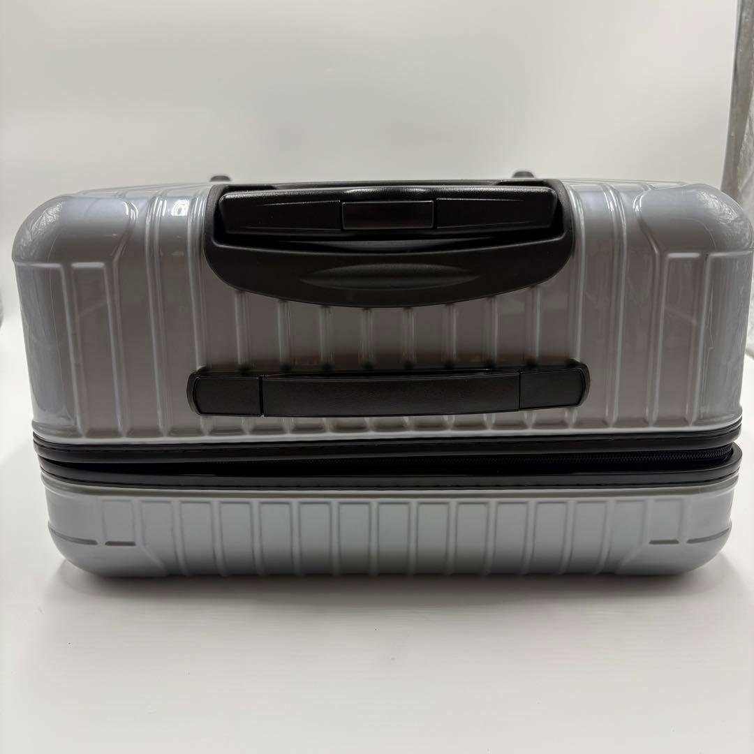 美品 廃盤品 リモワ サルサ 63L スーツケース 2輪 シルバー系 旅行 出張