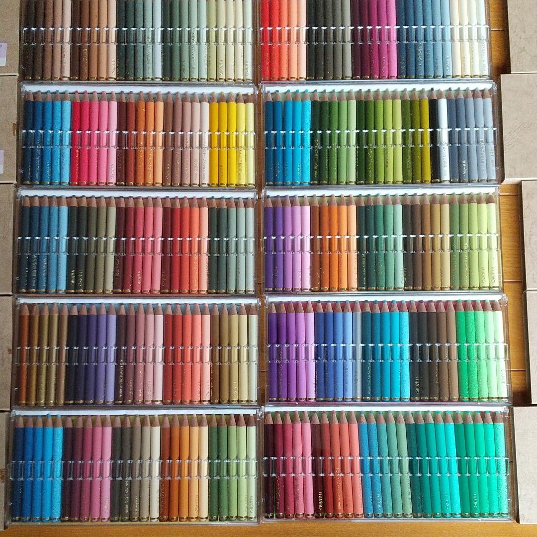 フェリシモカラーミュージアム色鉛筆500色のうち310色
