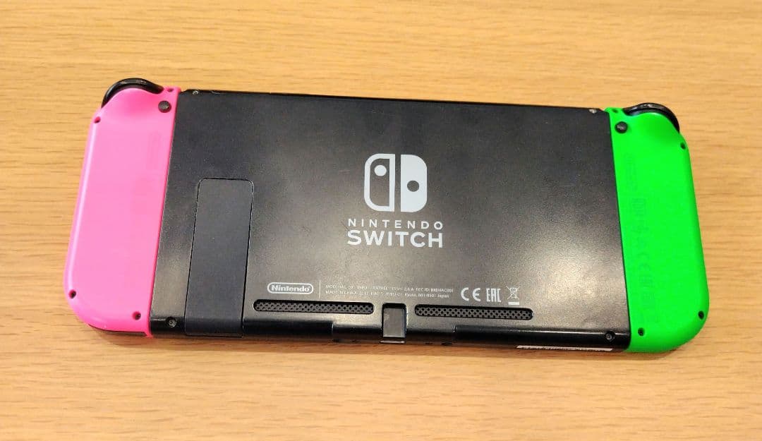 Nintendo Switch 本体 ピンク／緑