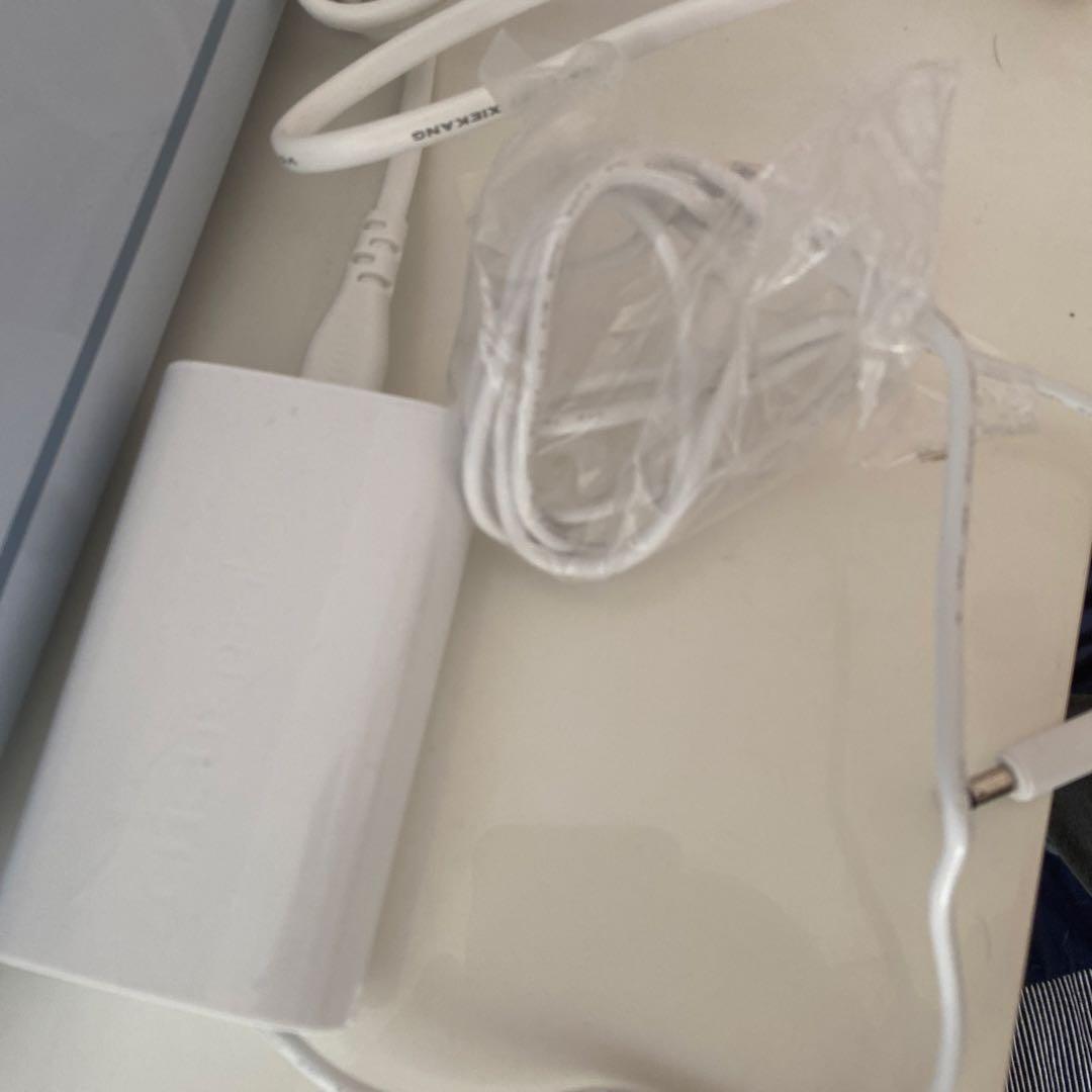 お値下げ中【美品】ほぼ未使用クリカットメーカー3 ＋カッティングシート3枚