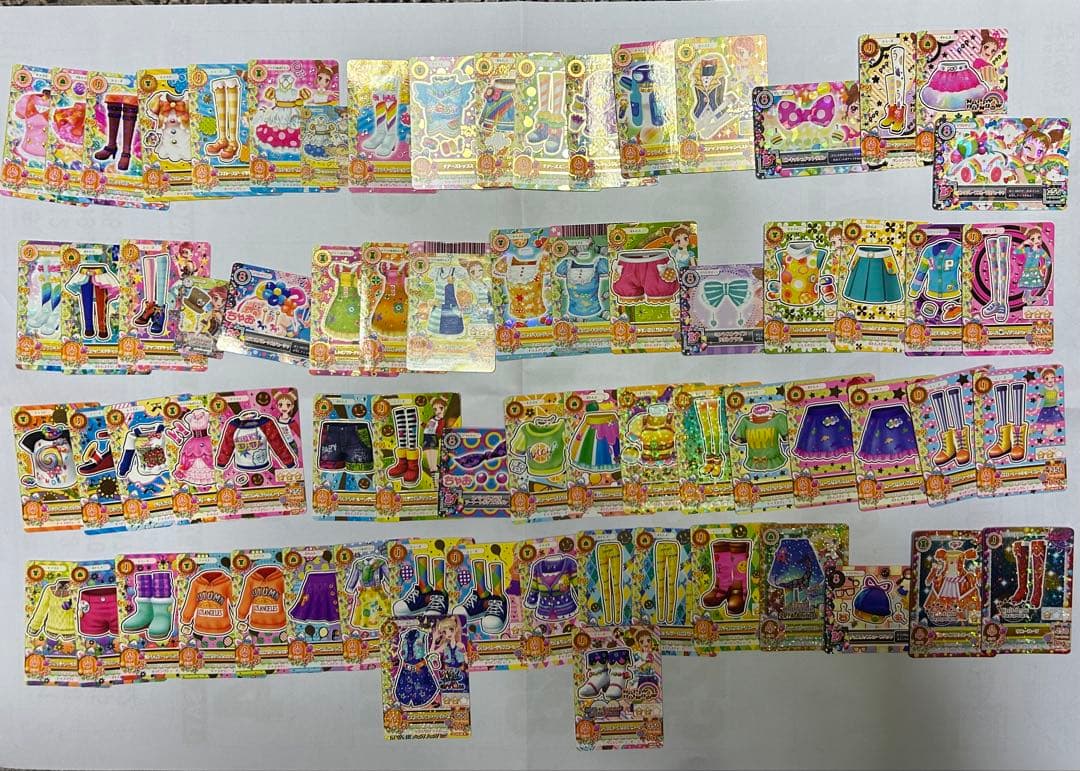 【美品】アイカツカード、学生証　３９３枚まとめ売り