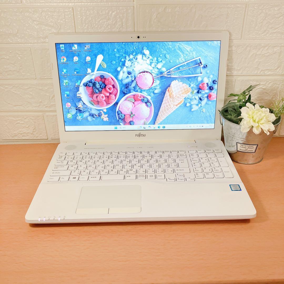 Windows11✨大容量1000GB☘️カメラ付すぐ使える富士通ノートパソコン白