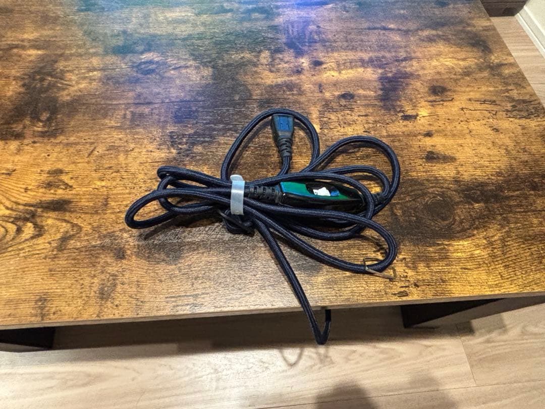 ニトリ　木目調デザインのリビングこたつ