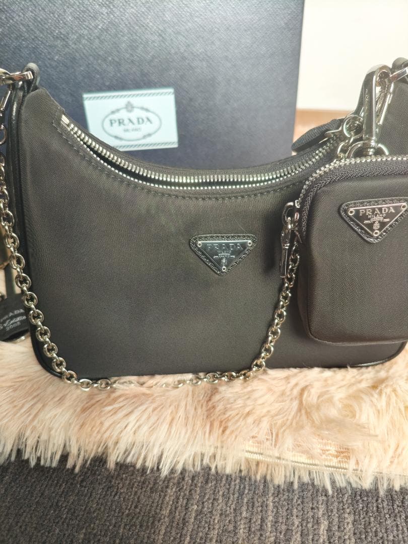 キャラクター型イヤフォンケース（グレー）