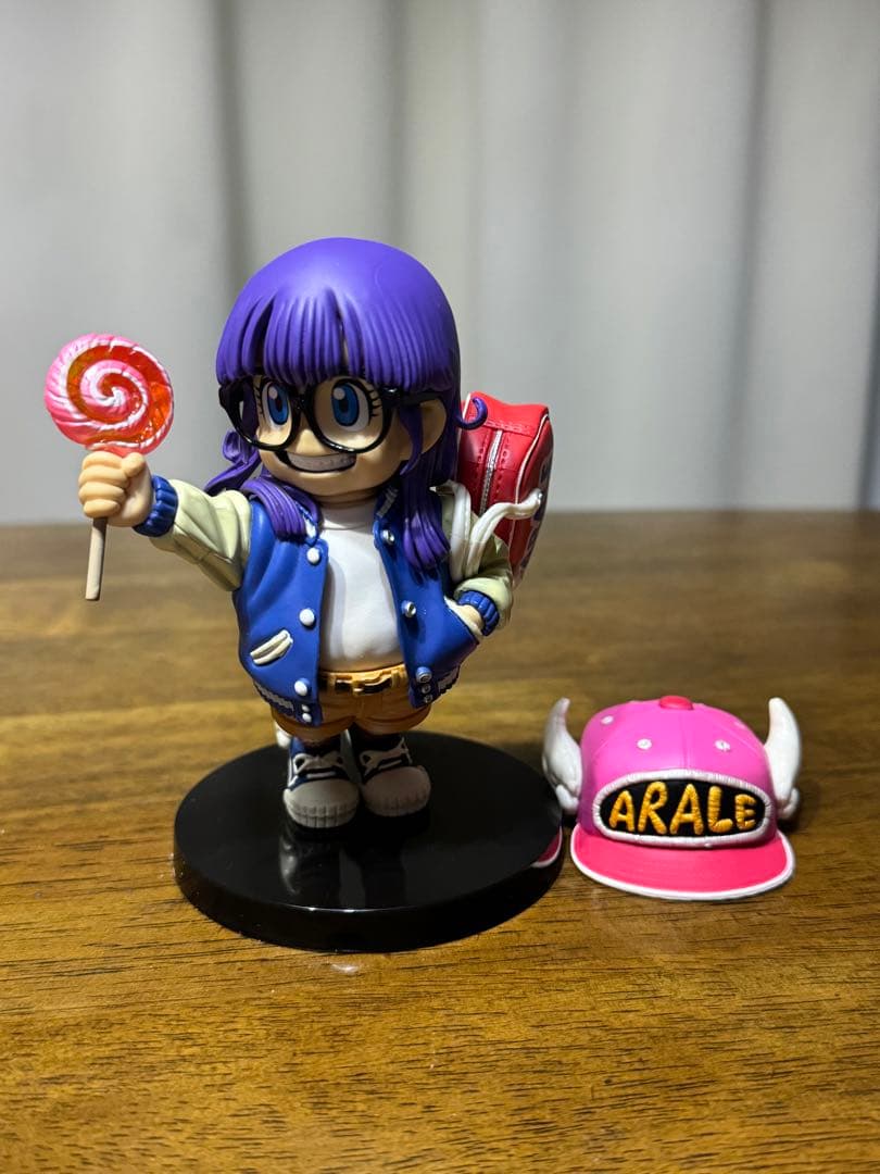 メガワールド　鳥山明　メカフィギュアと造形天下一武道会のアラレちゃん