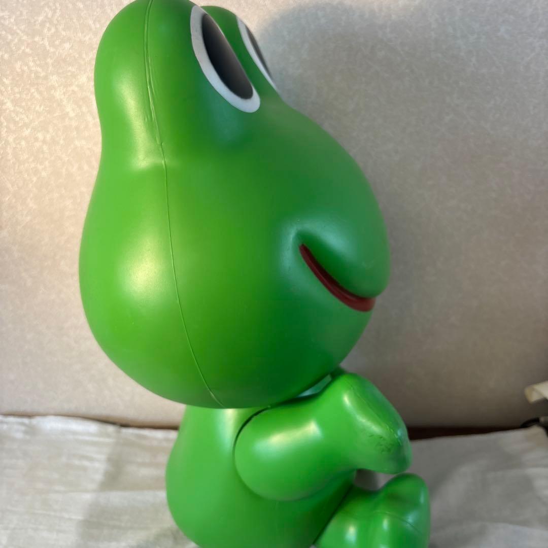 ケロちゃん大型フィギュア