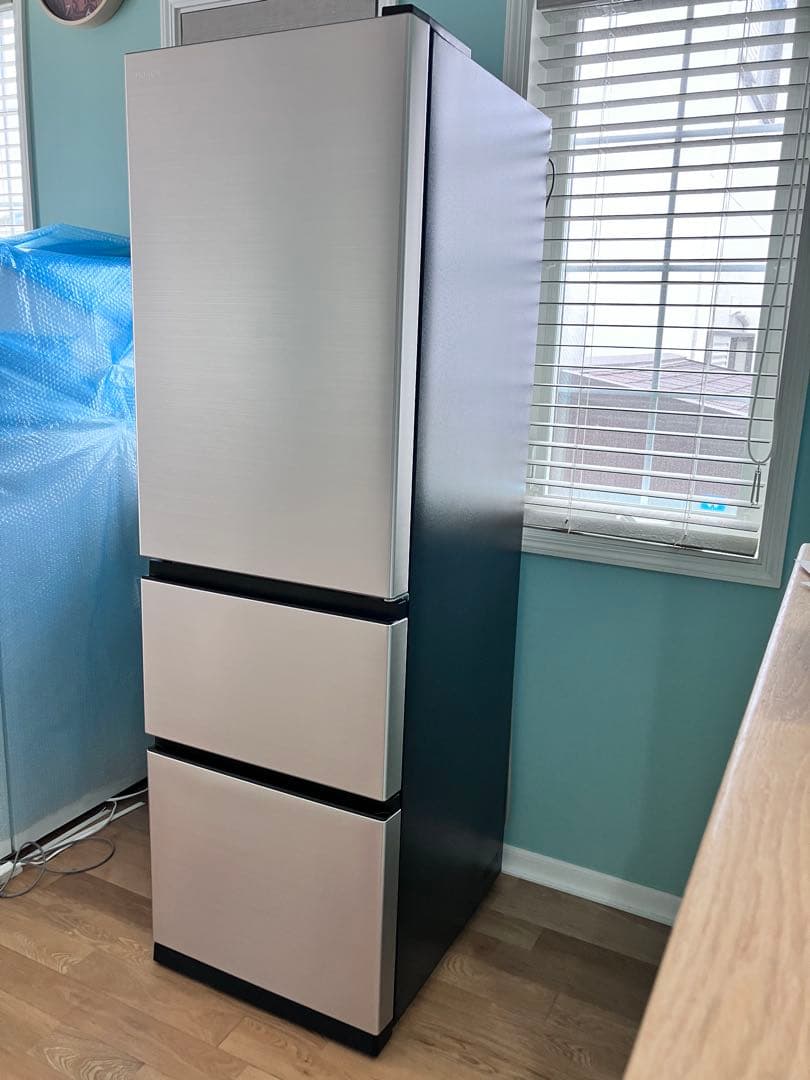 24時までタイムセール！2024年製！HITACH 冷凍冷蔵庫　R-V32TV