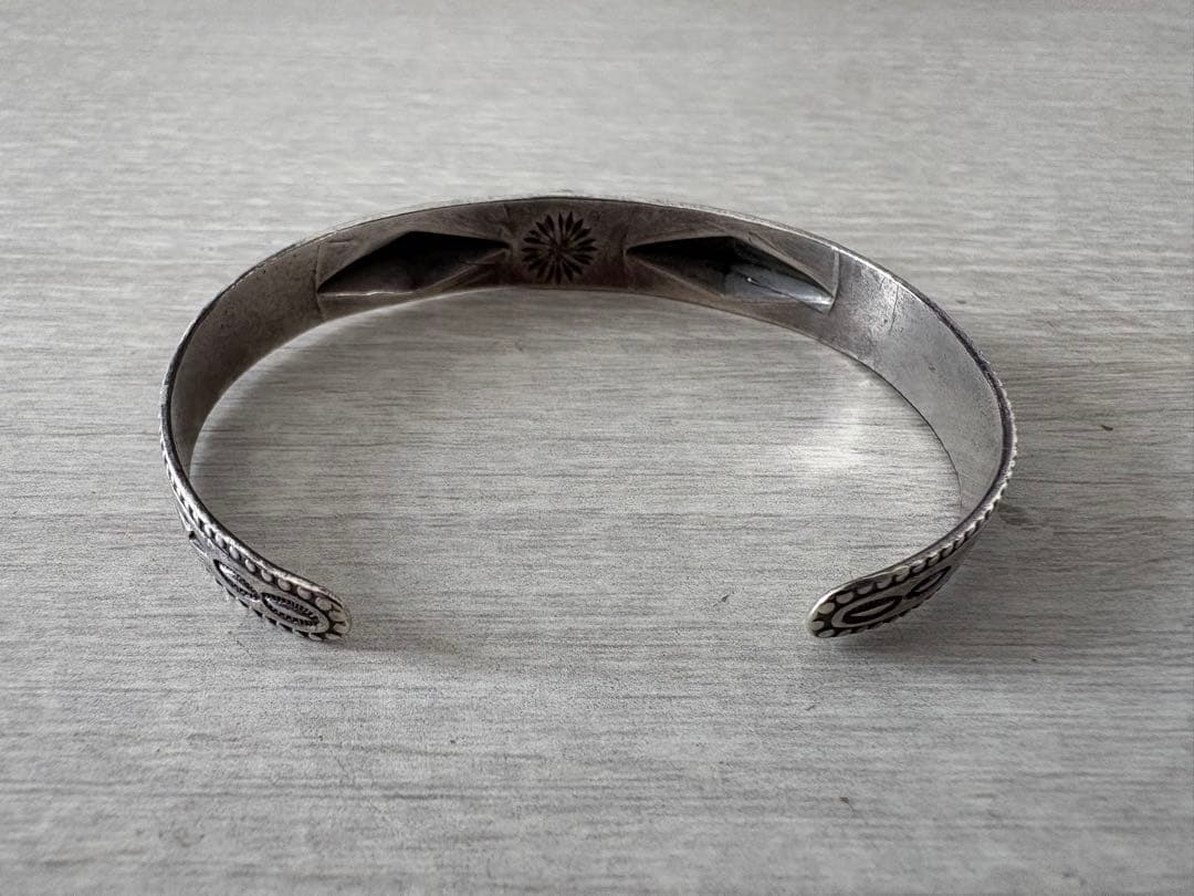 ナバホ族 ビンテージ サンダーバード バングル