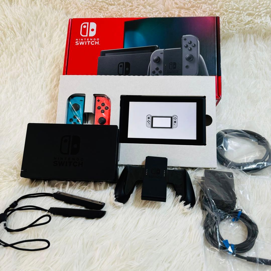 【美品】Nintendo Switch 本体　2018年製