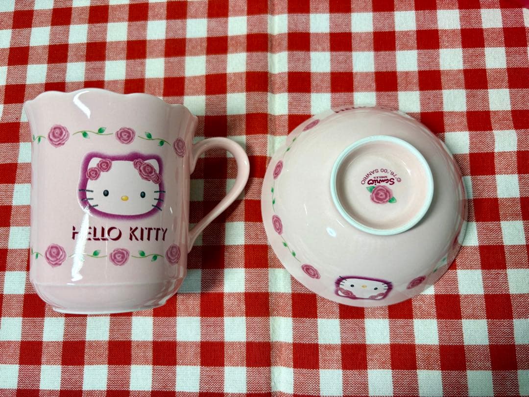 当時物　2000年　サンリオ　ハローキティ　バラキティ　薔薇　マグカップ　お茶碗