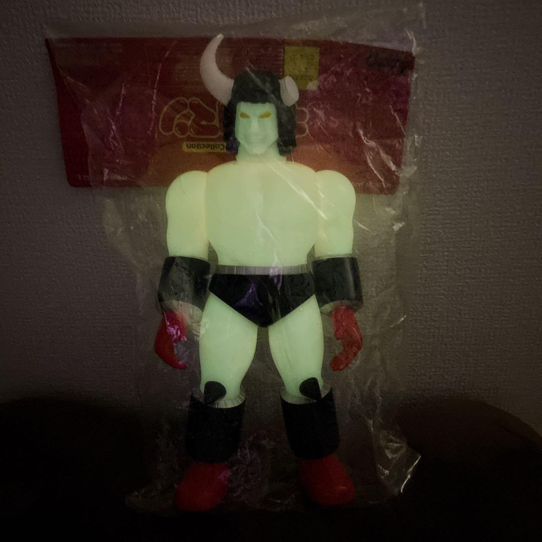 Loop限定 バッファローマン 蓄光 ソフビ フィギュア