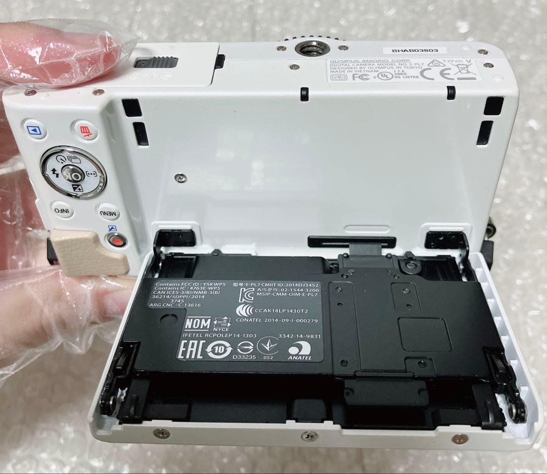 OLYMPUS PEN Lite E-PL7 ホワイト