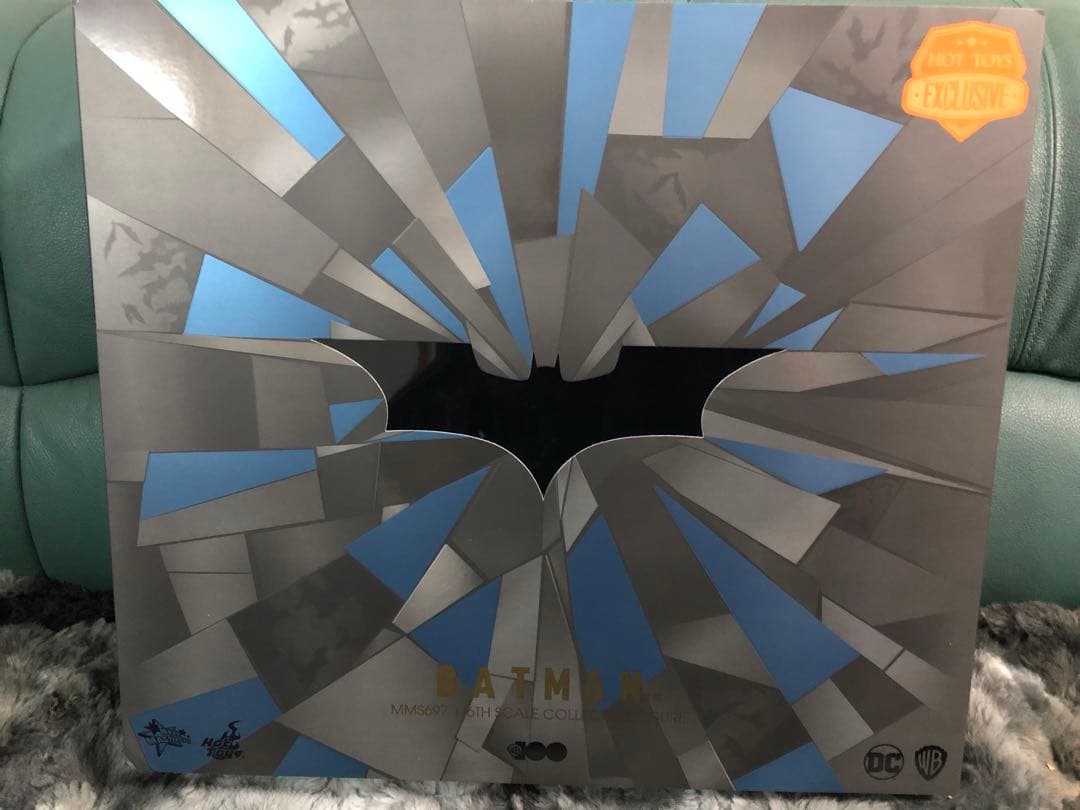 ★絶版レア★￼ワーナー100周年限定 バットマン ダークナイト ホットトイズ