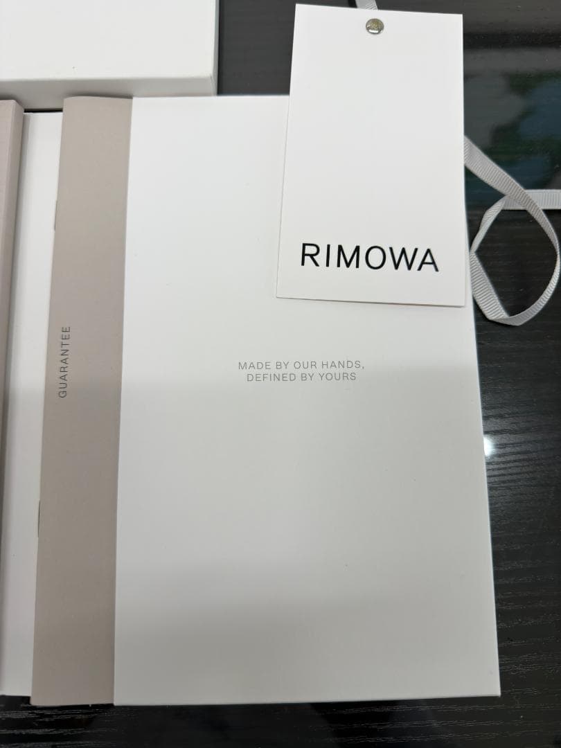 RIMOWA×MONCLER 限定発売キャリーケース 機内持ち込み可能