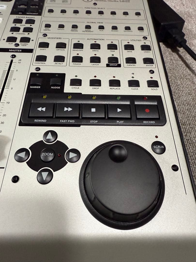 MACKIE MCU Pro DAWコントロールサーフェス