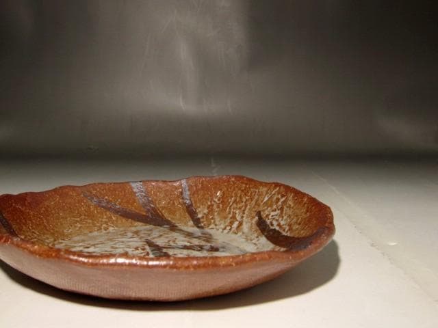 北大路魯山人　志野　野草絵鉢　味わい深い作品 　r345