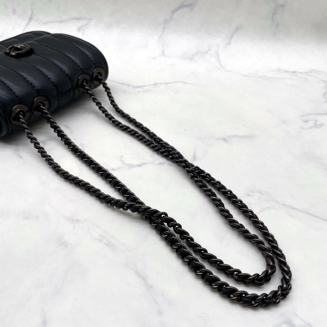 コーチ マディソン キルティング チェーン ターンロック ショルダーバッグ 黒