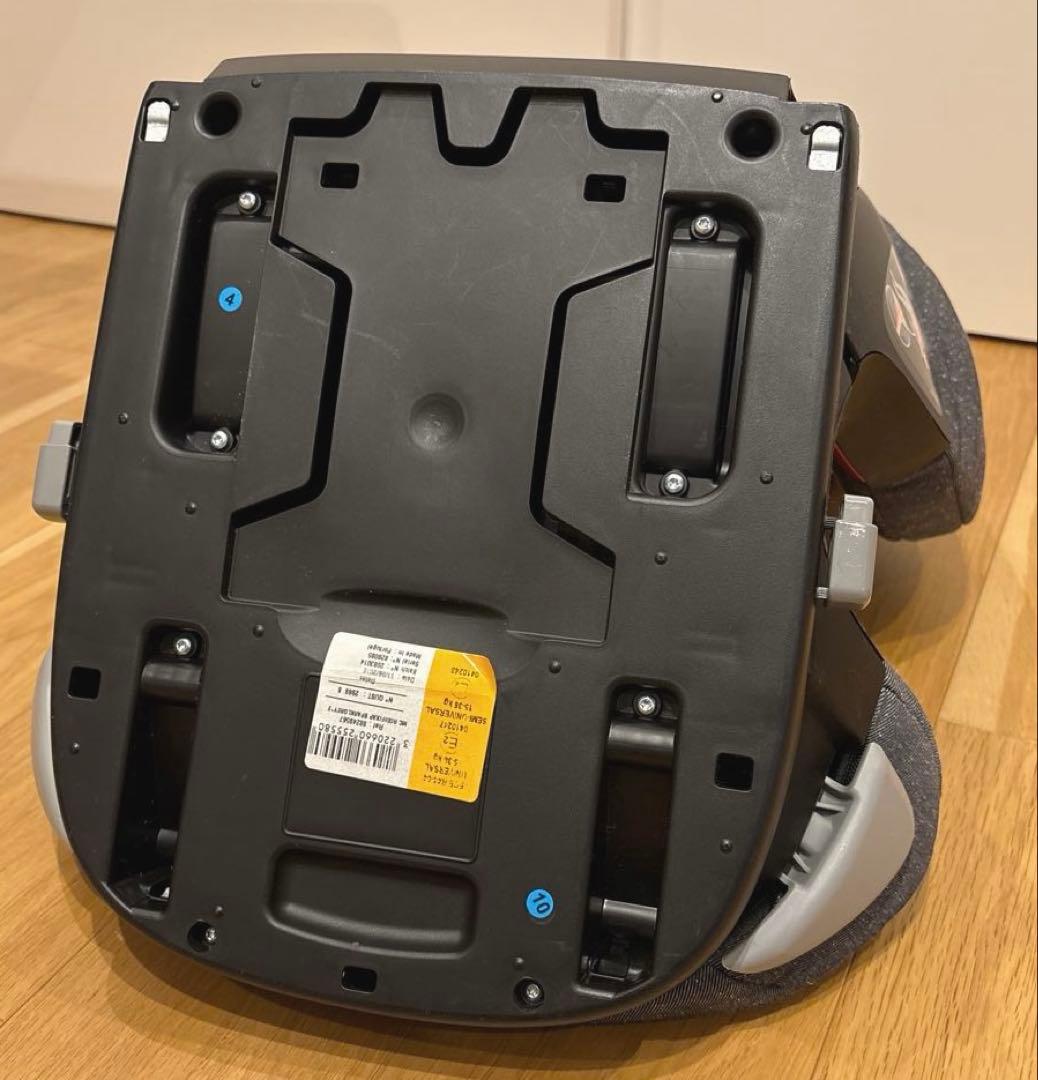 マキシコシ ロディフィックス ジュニアシート 　(4歳〜12歳)