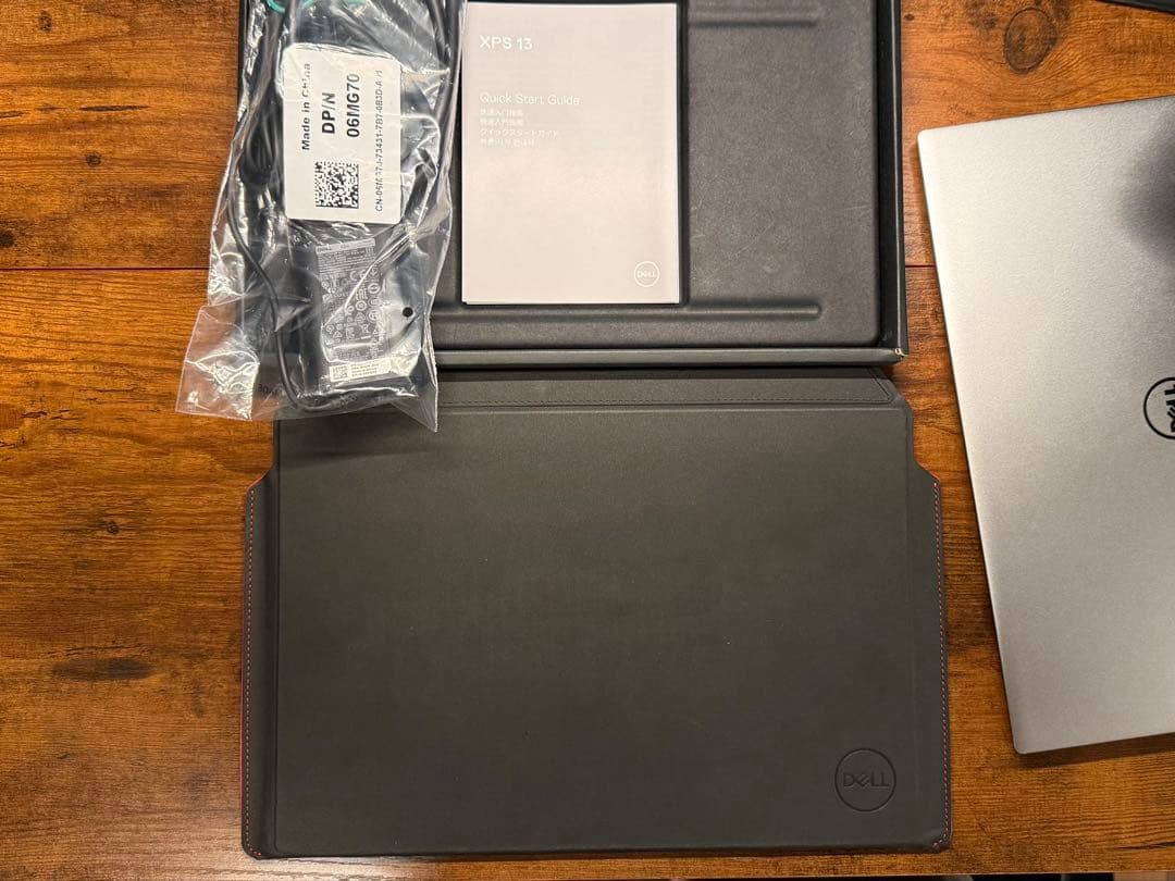 Dell XPS 13 i5/8GB/256GB US配列バッテリー新品付属完備