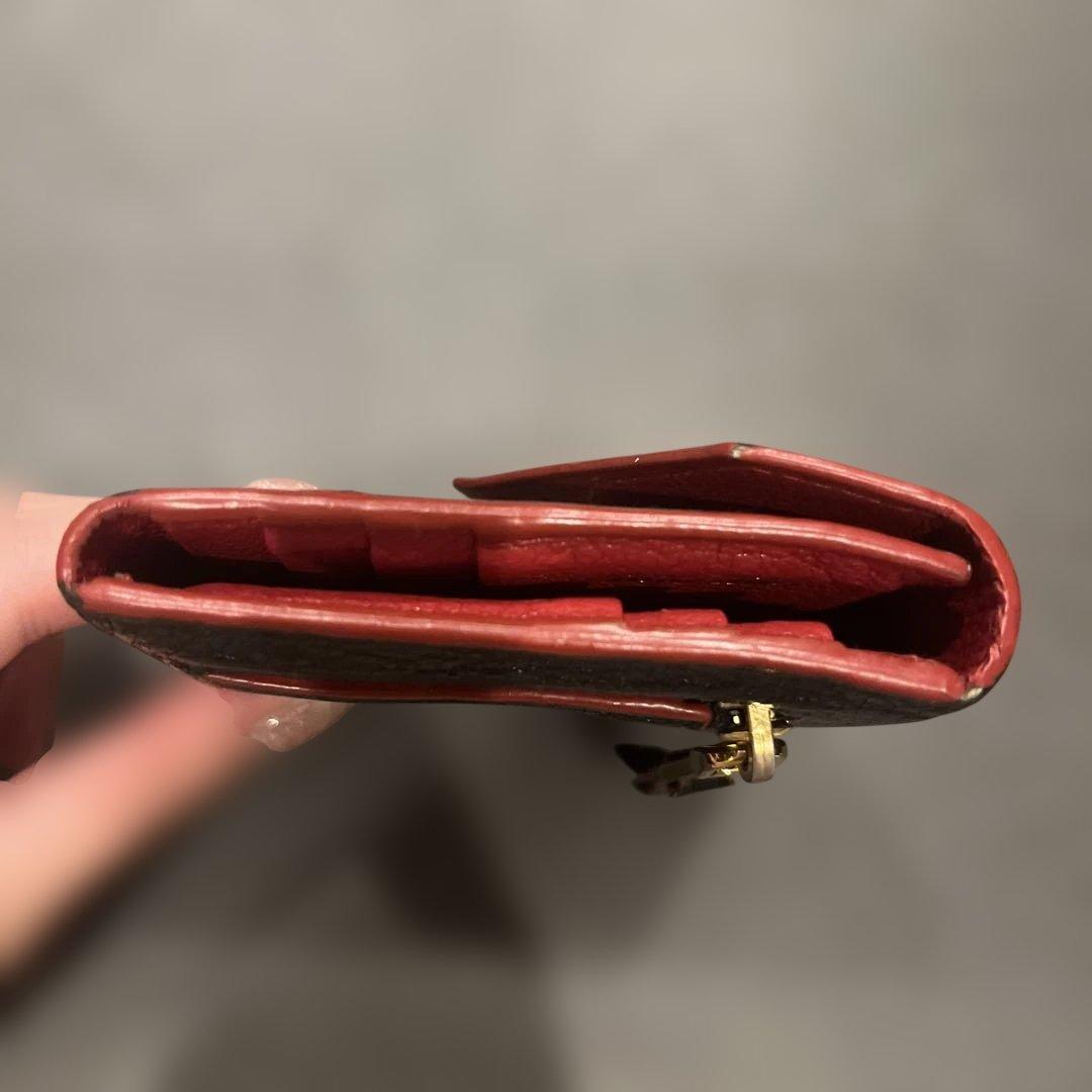 【値下げ】MIU MIU 三つ折り財布 黒　レター