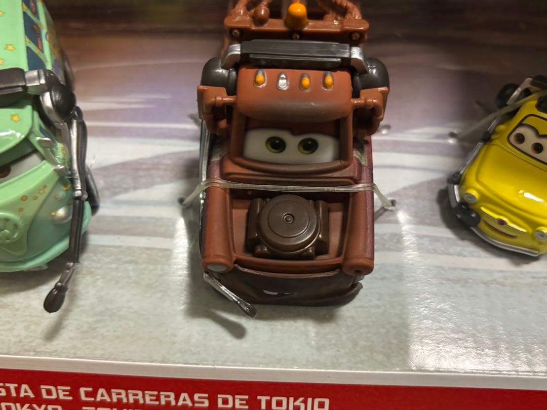 tokyo race pit crew 5台セット　カーズ　マテル