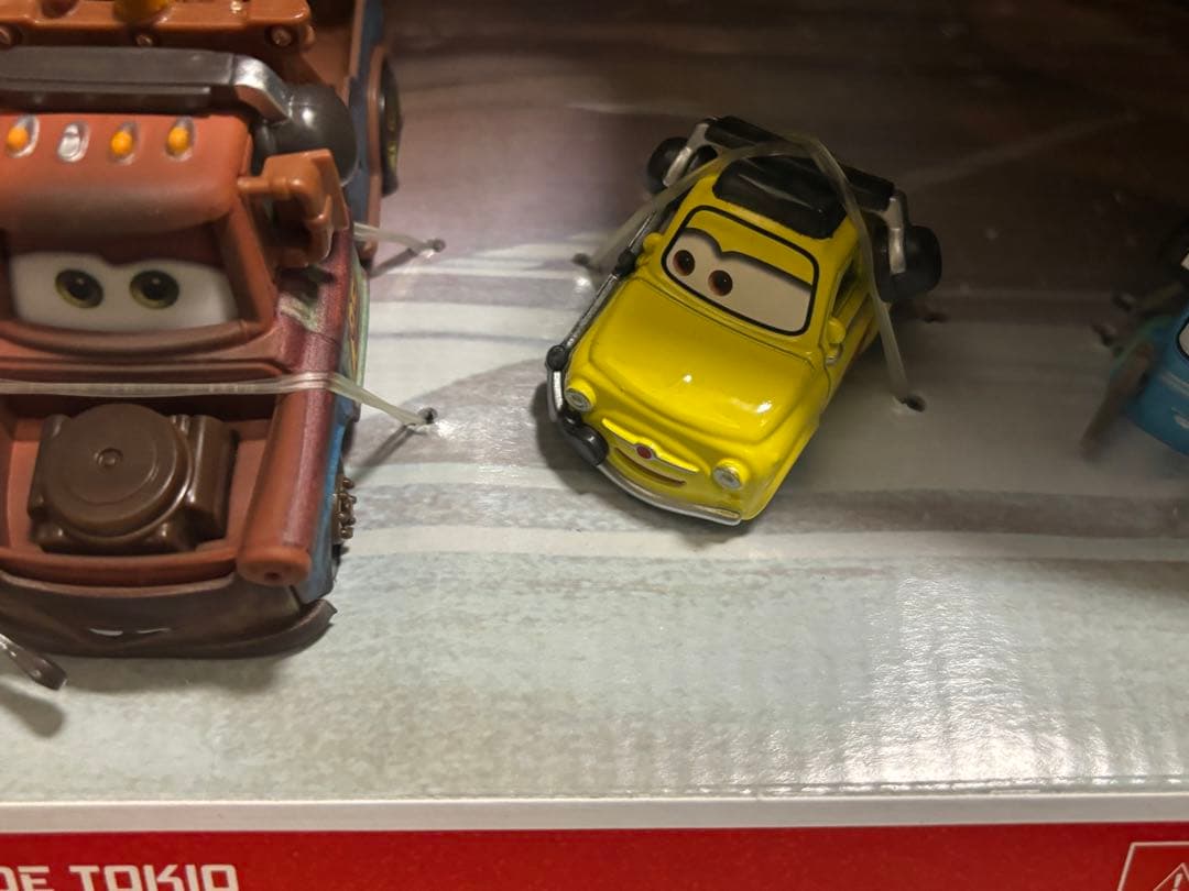 tokyo race pit crew 5台セット　カーズ　マテル