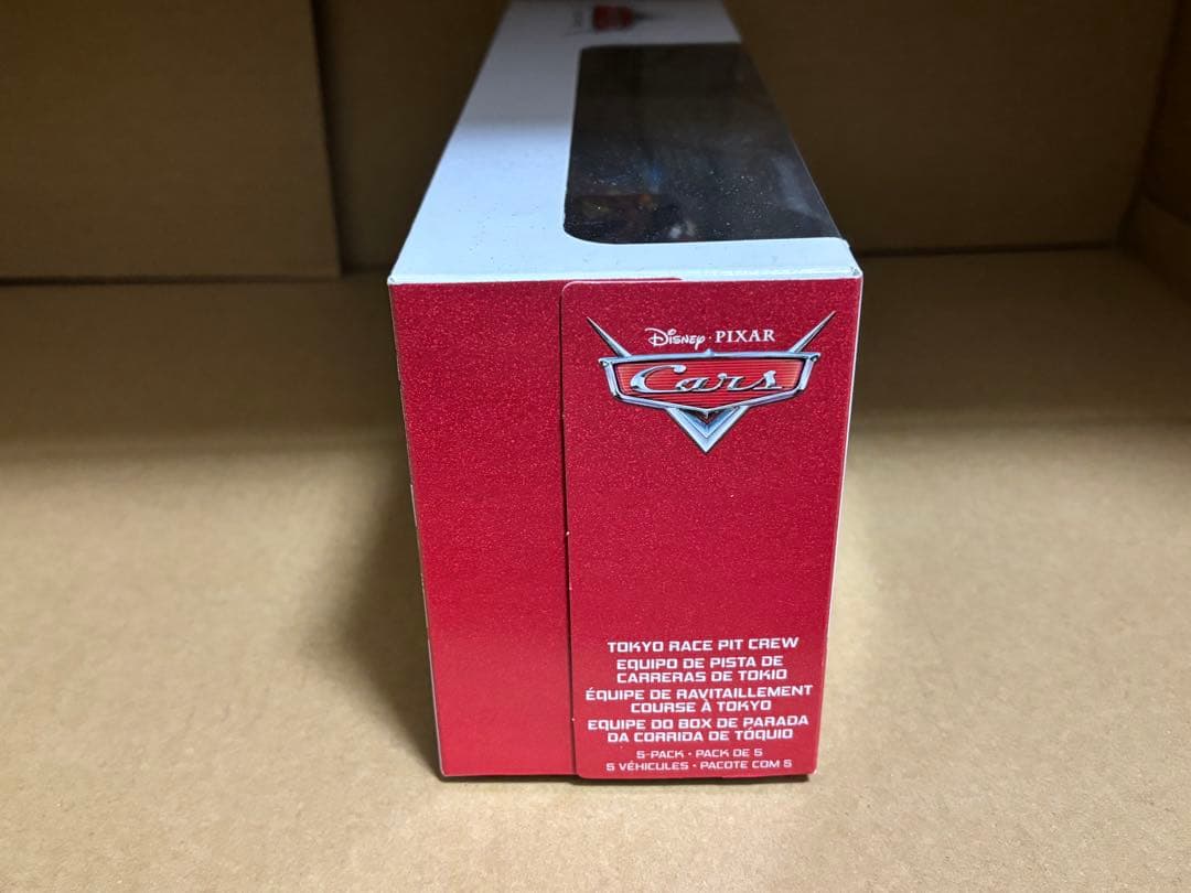 tokyo race pit crew 5台セット　カーズ　マテル