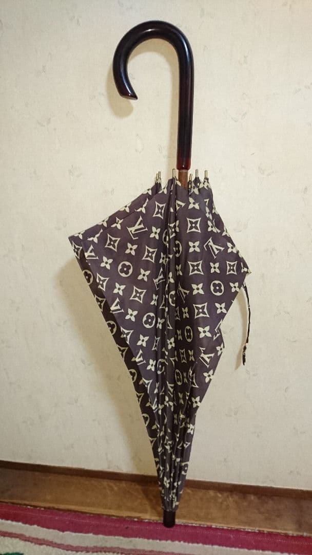 ルイヴィトン傘　持ち手取り外し可能ナイロン